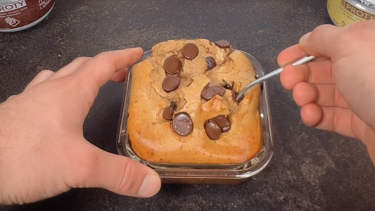 Recept za Proteinsku Ovsenu Kašu u Mikrotalasnoj - Brza Priprema Najukusnijeg Doručka