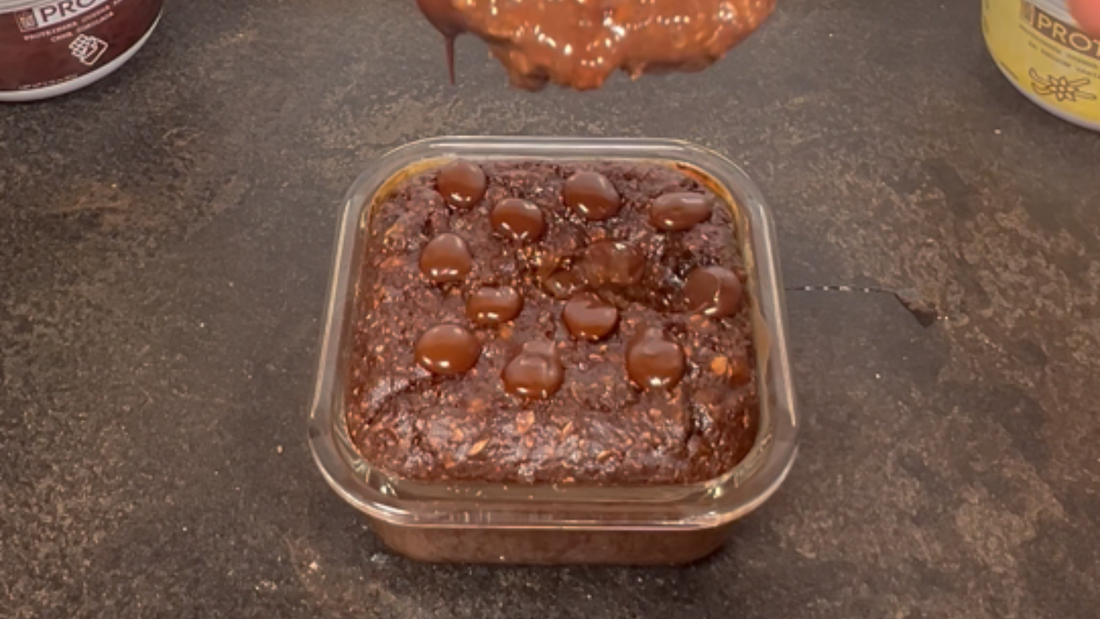 RECEPT za PPROTEINSKI LAVA KOLAČ ovsenu kašu - Brza Priprema Najukusnije Ovsene Kaše sa Čokoladom